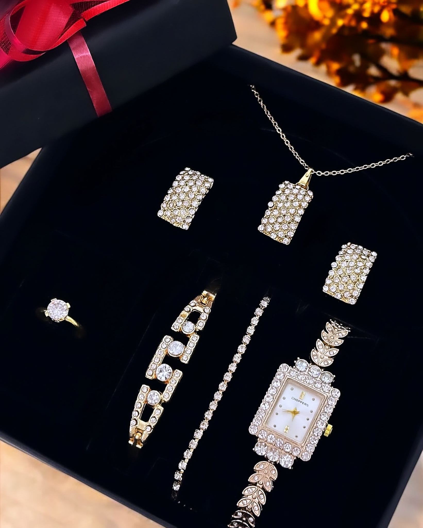 Dikdötgen Taşlı Saat Bileklik Kolye ve Küpe Hediyeli Kare Set Kutu